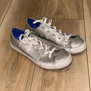 VGUC Girls RARE Silver Glitter Sparkle Converse Size 4 Shoes Sneakers Low-Top